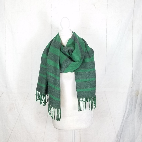 Super soft and cozy green and gray striped scarf - Picture 1 of 5